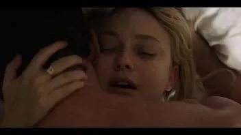 play Luke parvient à baiser sa belle amie blonde dakota en la fanant en la dépucelant autant qu'il le voulait