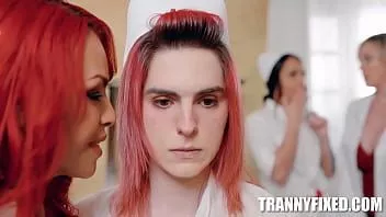 play Ujian akhir fisik khloe kay, dee williams, jean hollywood, ts foxxy