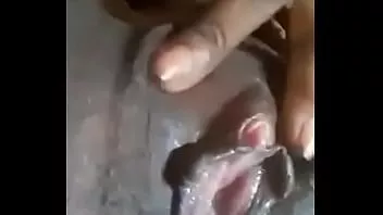 play She gives him a blowjob and fucks him so hard