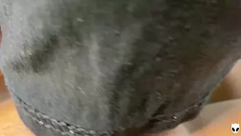 play Gros clitoris léchant et suçant jusqu'à ce que ma copine éjacule dans ma bouche