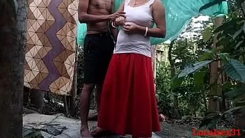 play Sexe d'une fille d'un village indien local chez un ami proche