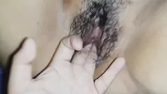 Oynat Asyalı GF'nin Samimi Am Yalama Yakın Çekim