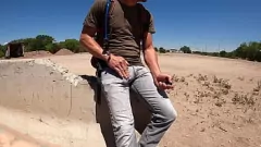 Abspielen Vibrator in Condom Public Cumshot Experience